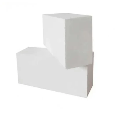 Zirconia refractory bata